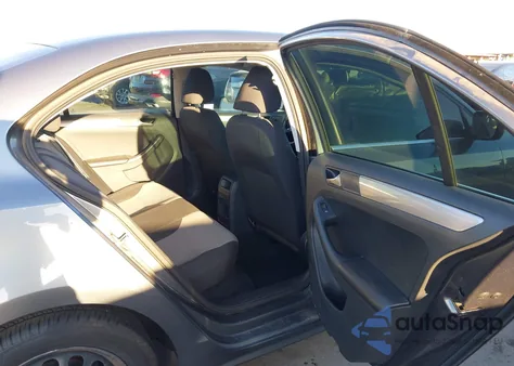 2017 Volkswagen Jetta 1.4T S z USA, uszkodzony, nr VIN 3VW167AJ5HM253713